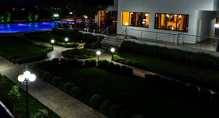 Cosmopolis Multi-Venue Apart otel Larnaca Dış mekan fotoğraf