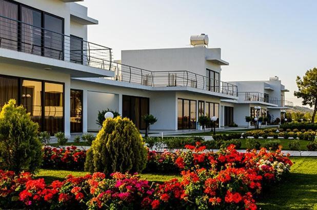 Cosmopolis Multi-Venue Apart otel Larnaca Dış mekan fotoğraf