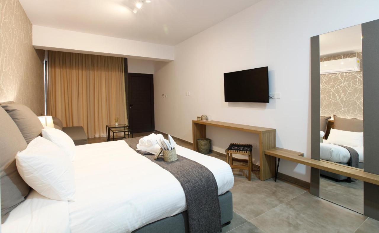 Cosmopolis Multi-Venue Apart otel Larnaca Dış mekan fotoğraf