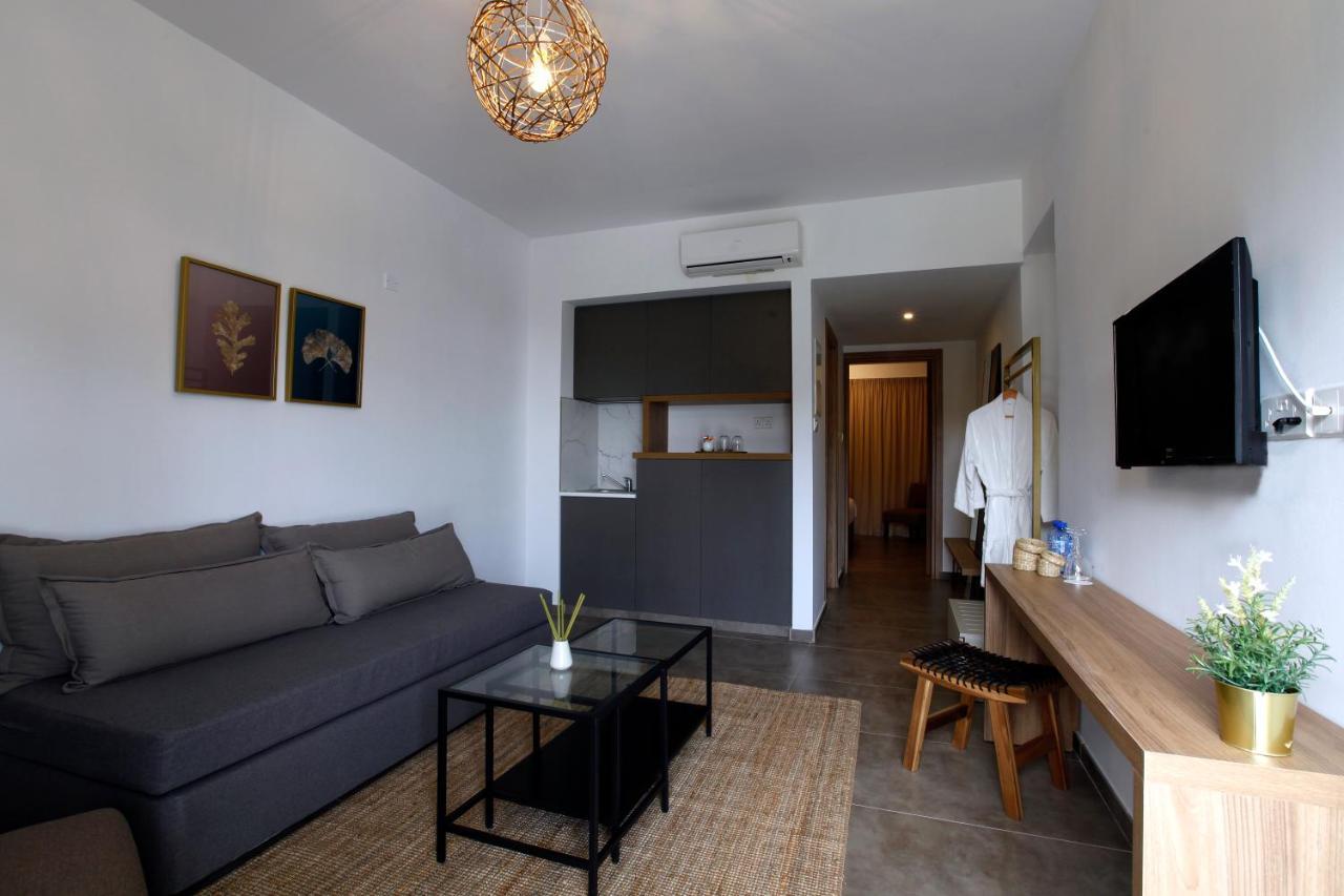 Cosmopolis Multi-Venue Apart otel Larnaca Dış mekan fotoğraf