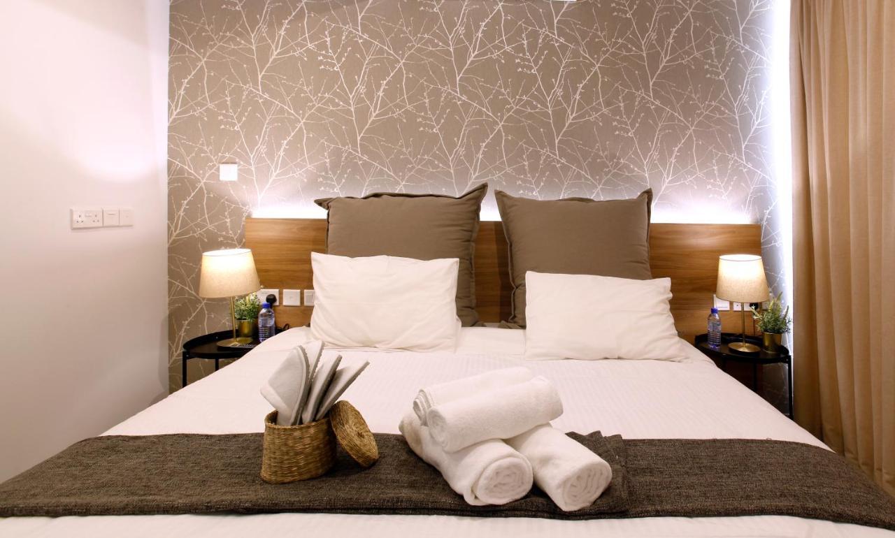 Cosmopolis Multi-Venue Apart otel Larnaca Dış mekan fotoğraf