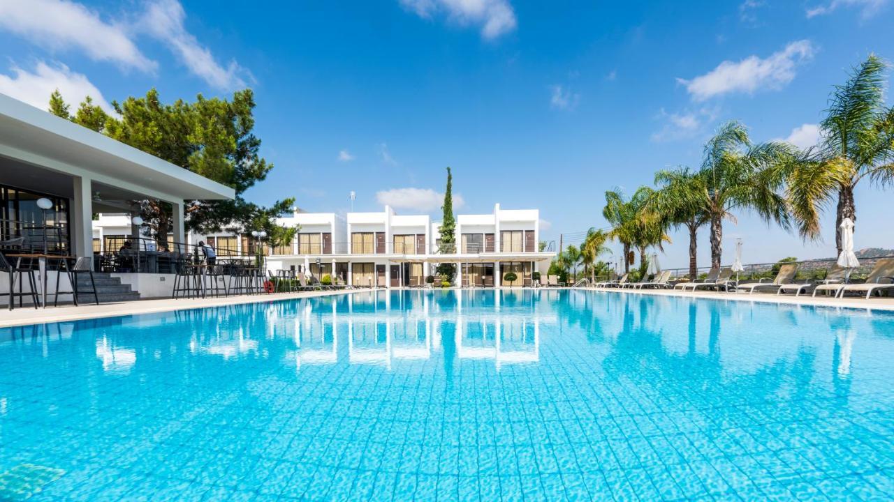 Cosmopolis Multi-Venue Apart otel Larnaca Dış mekan fotoğraf